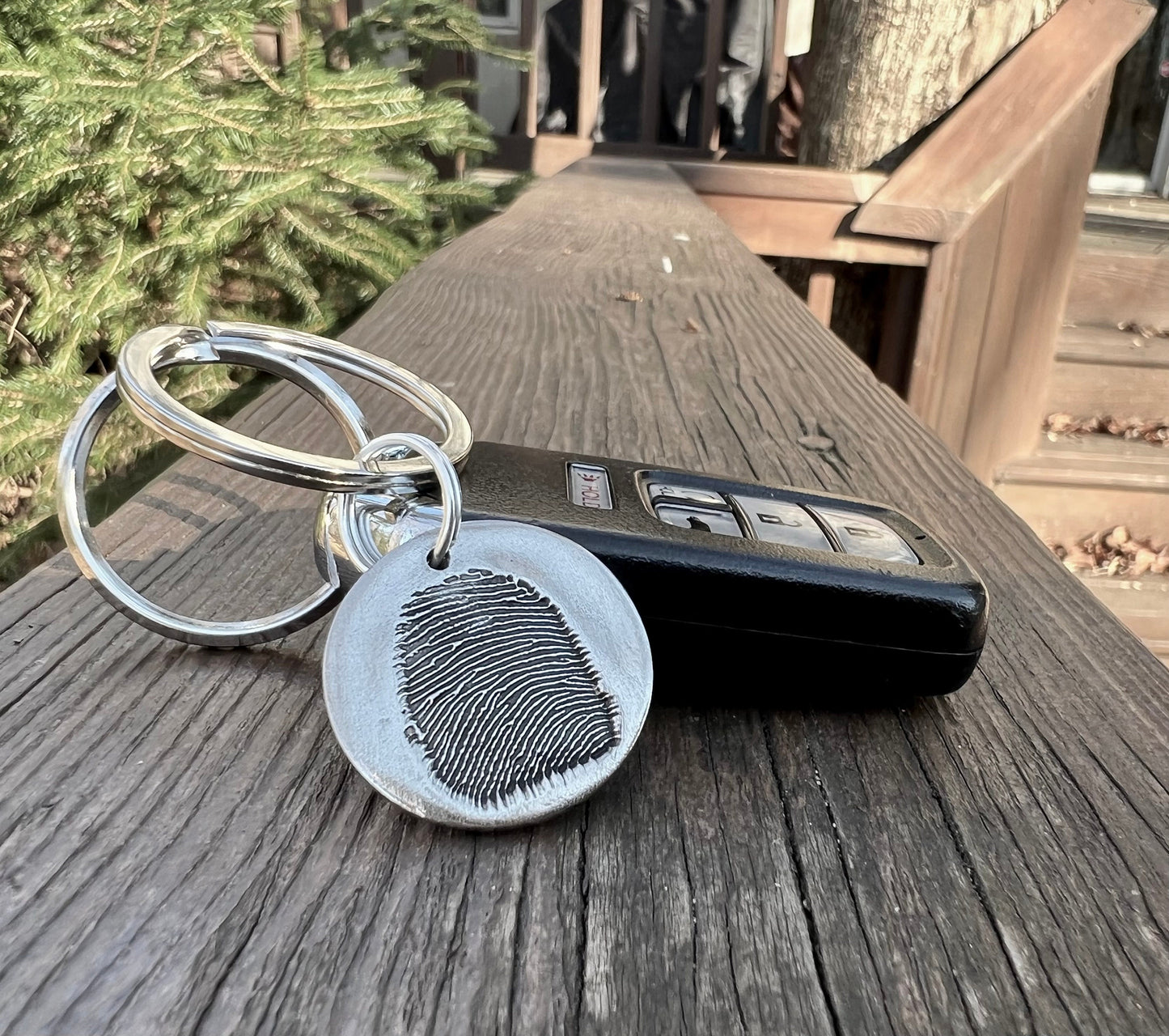 Fingerprint Keychain Circle Shape