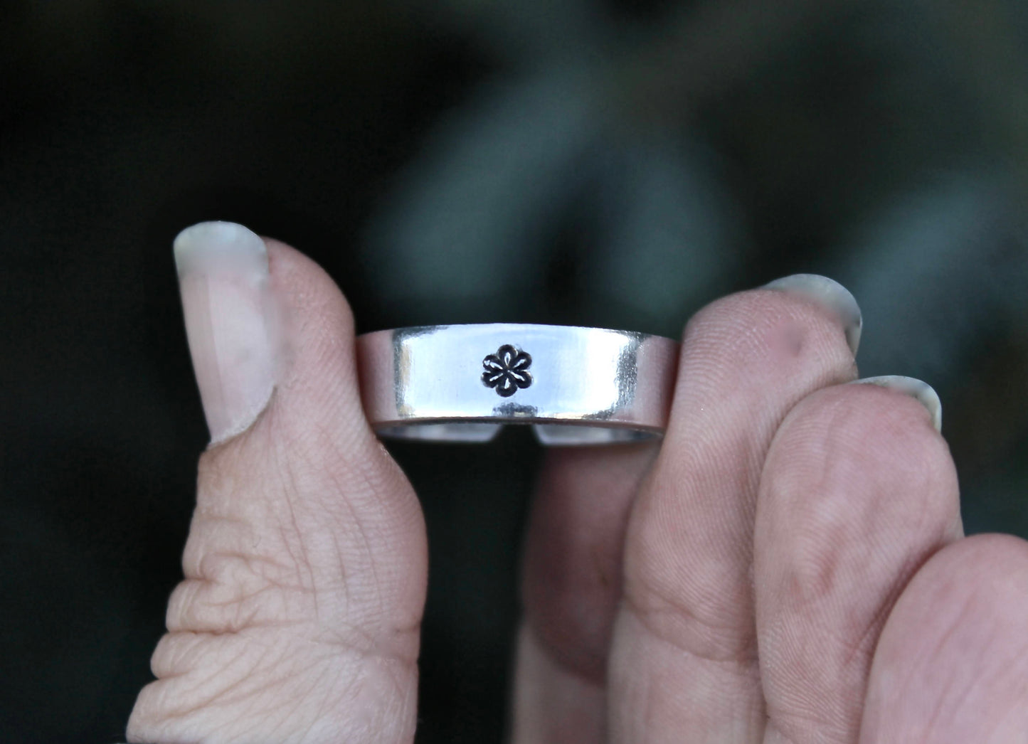 Flower Ring in Adjustable Aluminum
