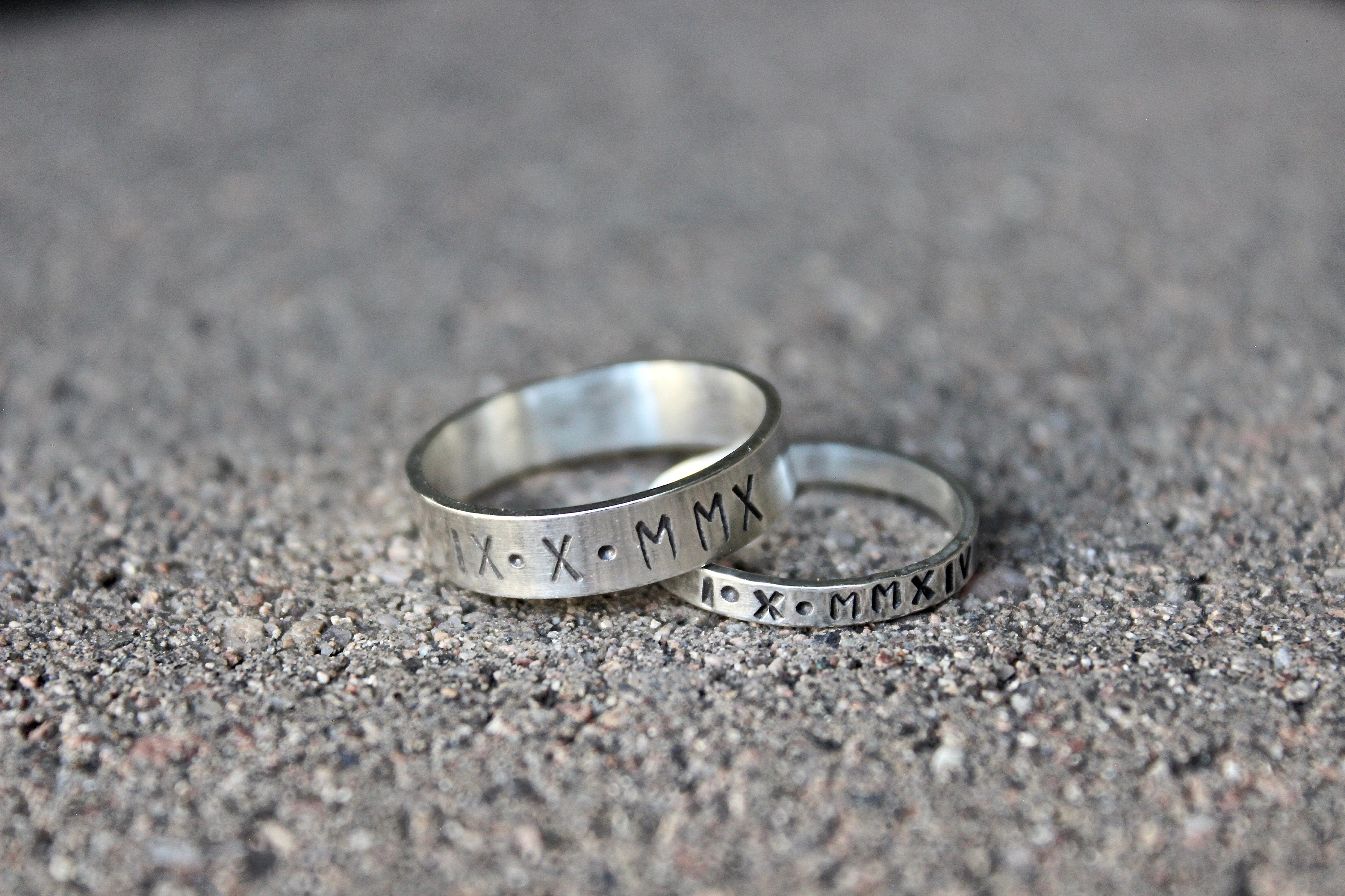 Men's Roman Numeral Date Ring in Sterling Silver