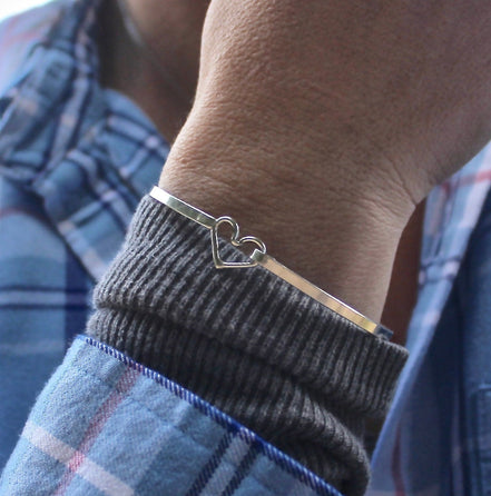 Heart Bangle Bracelet in Sterling Silver